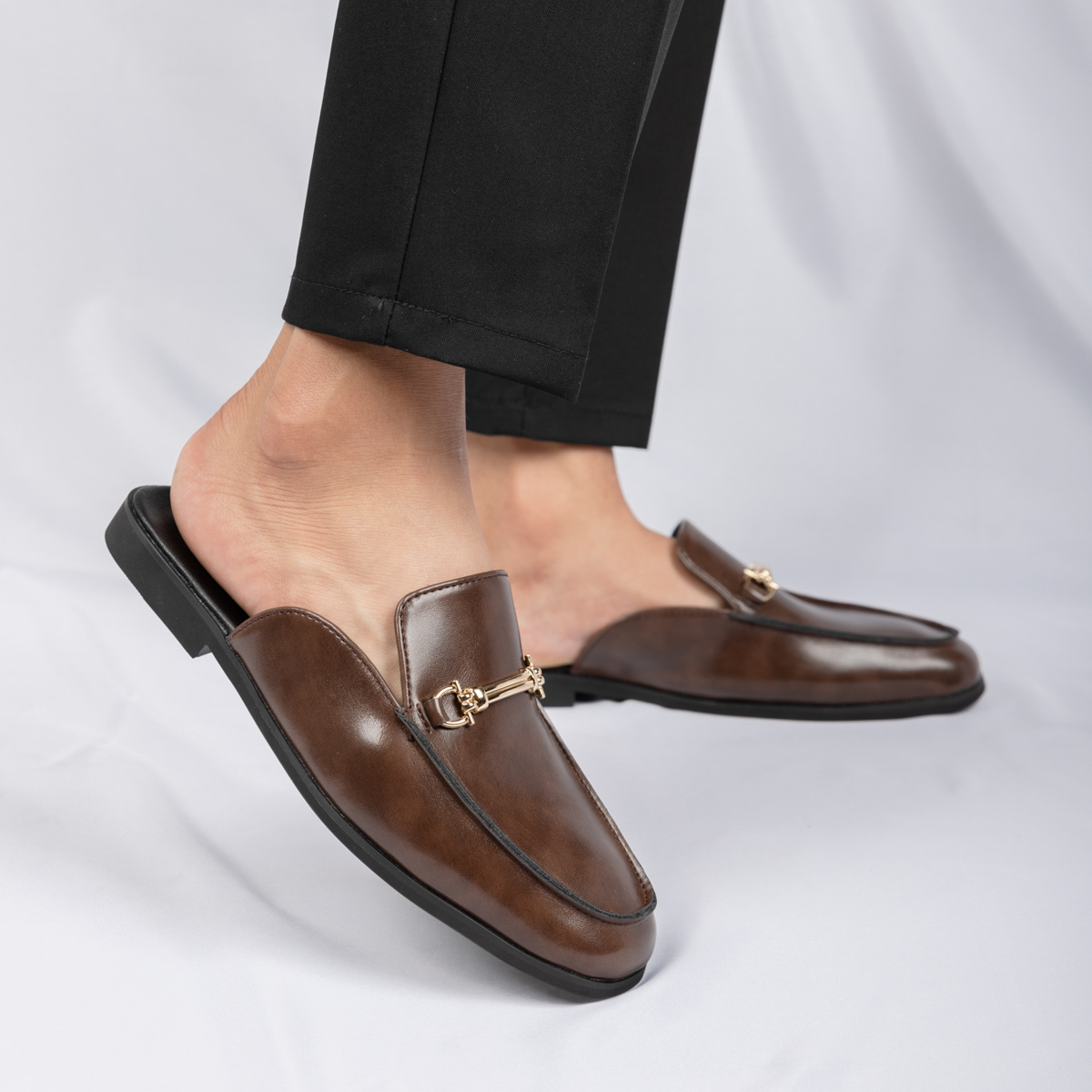 أحذية رجالية كاجوال من الجلد ب - مراجعة Men'S Shoes Hey Dude وسعره